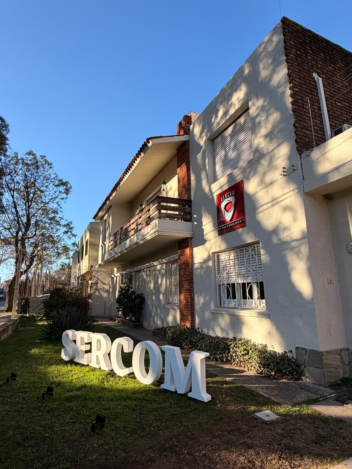 Fachada de la oficina de SERCOM